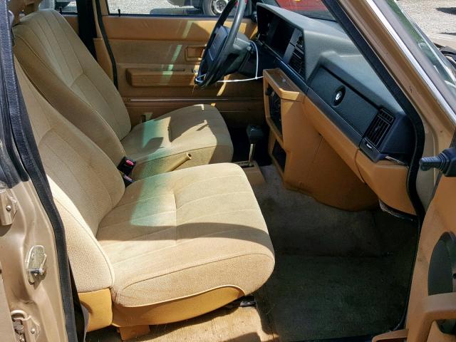 YV1AA8842L1396433 - 1990 VOLVO 240 BASE TAN photo 5