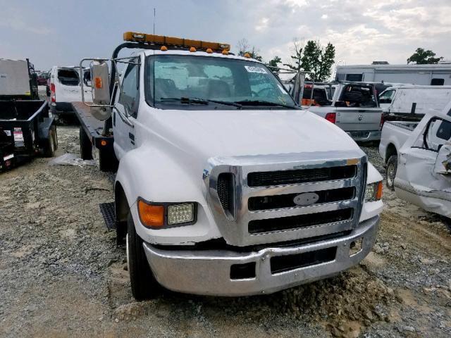 3FRNF65R54V656211 - 2004 FORD F650 SUPER WHITE photo 1