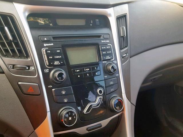 5NPEB4AC8BH017652 - 2011 HYUNDAI SONATA GLS SILVER photo 9