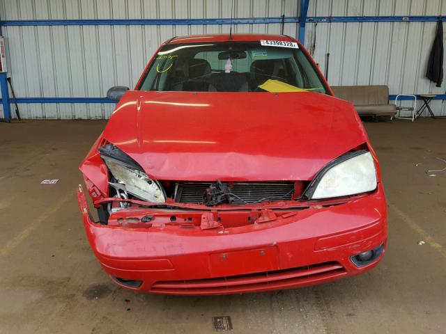 3FAFP37N85R152422 - 2005 FORD FOCUS ZX5 RED photo 9