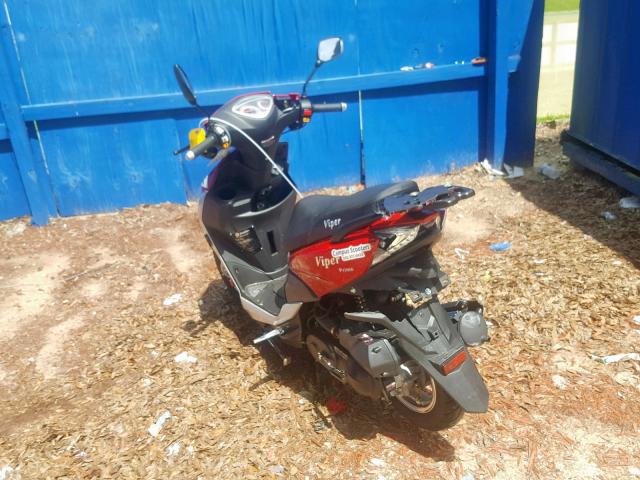 LLPVGBAH3J1F21446 - 2018 ZHEJ SCOOTER RED photo 3