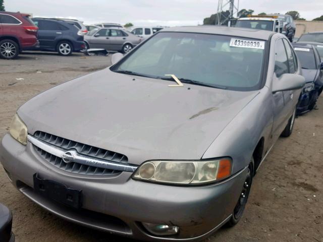 1N4DL01A6YC127982 - 2000 NISSAN ALTIMA XE SILVER photo 2