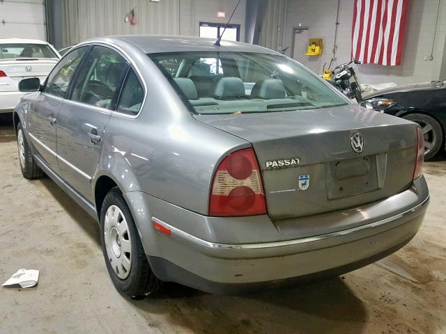 WVWMD63B63P399336 - 2003 VOLKSWAGEN PASSAT GL SILVER photo 3