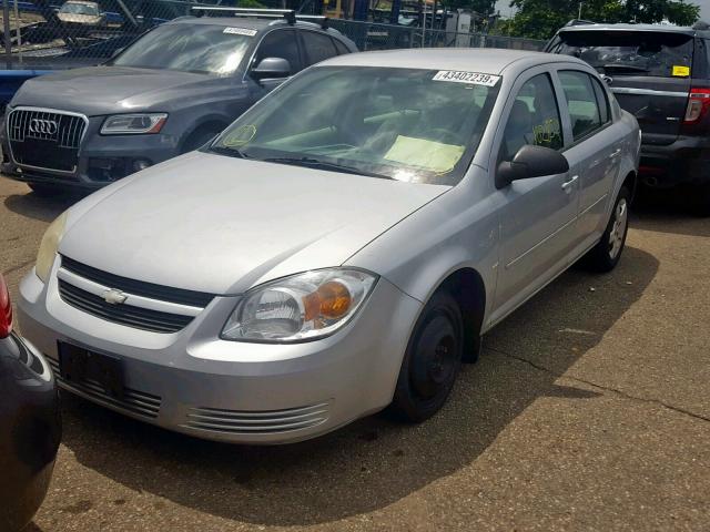 1G1AK52F657554390 - 2005 CHEVROLET COBALT SILVER photo 2