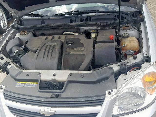 1G1AK52F657554390 - 2005 CHEVROLET COBALT SILVER photo 7