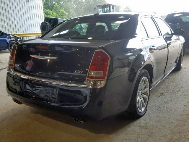 2C3CCACG8CH213026 - 2012 CHRYSLER 300 LIMITE BLACK photo 4