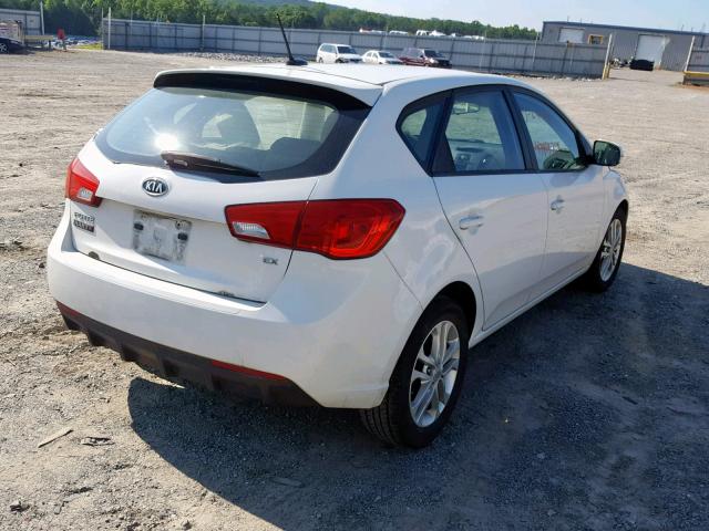 KNAFU5A23C5586919 - 2012 KIA FORTE EX WHITE photo 4