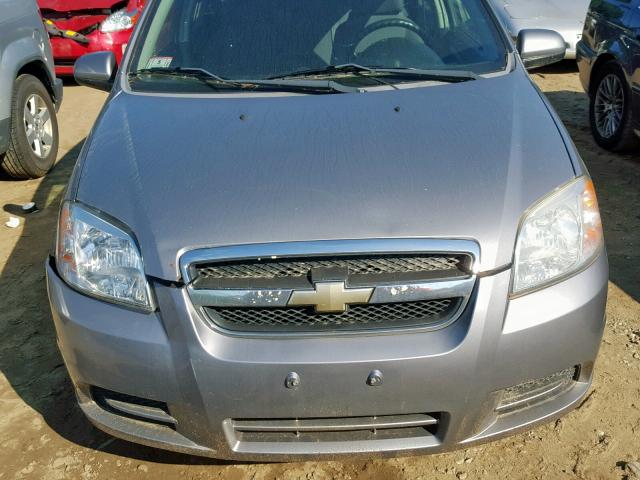 KL1TD5DE0AB126005 - 2010 CHEVROLET AVEO LS GRAY photo 9