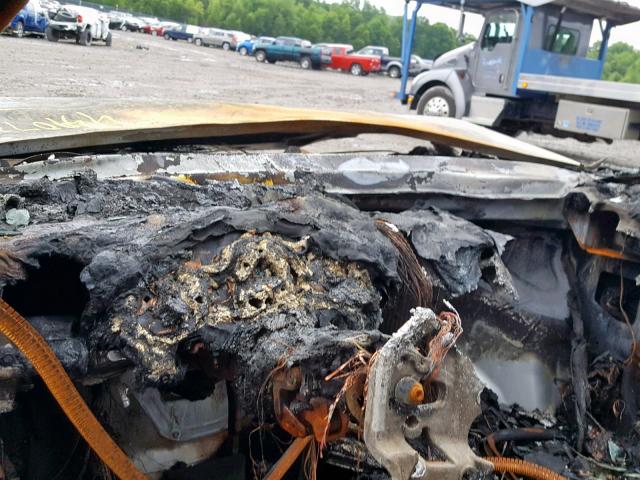 2G2WP522041353290 - 2004 PONTIAC GRAND PRIX BURN photo 8