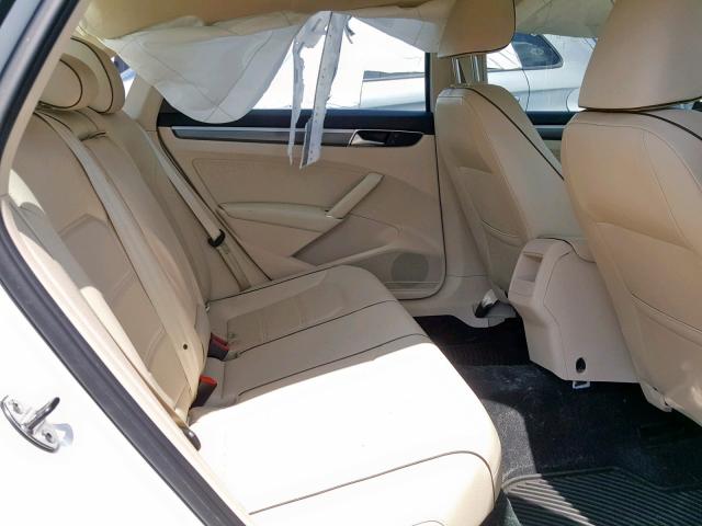 1VWDT7A39HC020667 - 2017 VOLKSWAGEN PASSAT R-L WHITE photo 6
