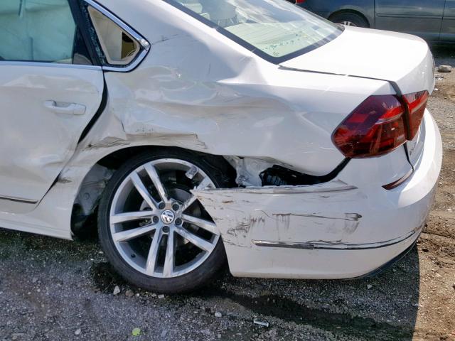 1VWDT7A39HC020667 - 2017 VOLKSWAGEN PASSAT R-L WHITE photo 9