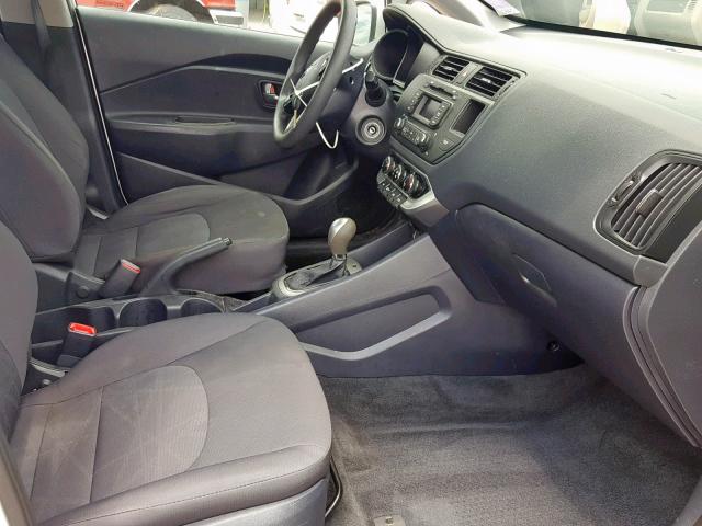 KNADM4A30E6392906 - 2014 KIA RIO LX SILVER photo 5