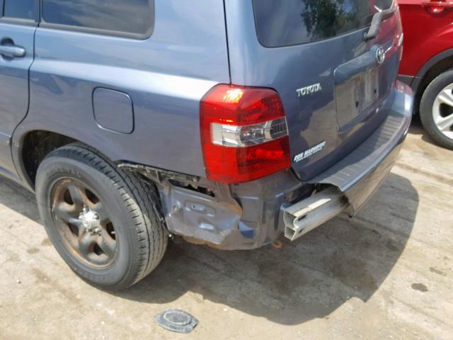 JTEGD21AX40091785 - 2004 TOYOTA HIGHLANDER BLUE photo 9