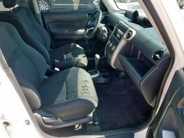 JTLKT324350174805 - 2005 TOYOTA SCION XB 白色 照片 5