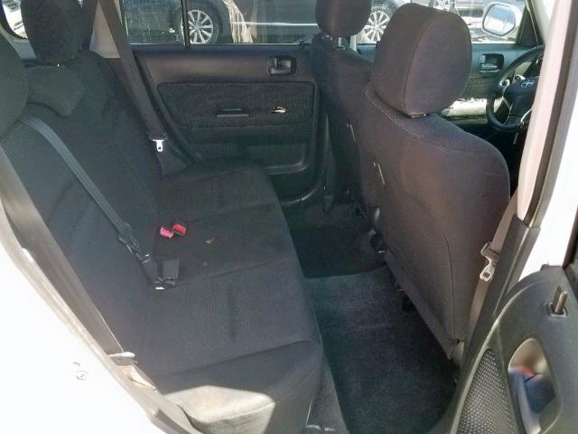 JTLKT324350174805 - 2005 TOYOTA SCION XB 白色 照片 6