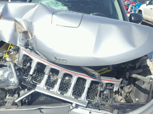 1C4NJCBA7GD621524 - 2016 JEEP COMPASS SP SILVER photo 7