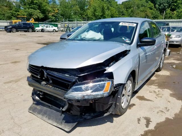 3VW2K7AJ8EM357351 - 2014 VOLKSWAGEN JETTA BASE SILVER photo 2