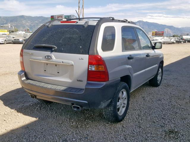 KNDJE723677353947 - 2007 KIA SPORTAGE E SILVER photo 4