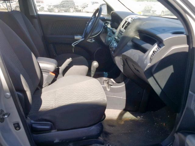 KNDJE723677353947 - 2007 KIA SPORTAGE E SILVER photo 5