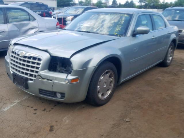 2C3JA53G55H517180 - 2005 CHRYSLER 300 TOURIN SILVER photo 2