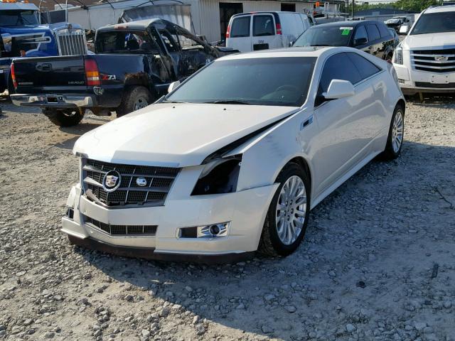 1G6DS1ED1B0139217 - 2011 CADILLAC CTS PREMIU WHITE photo 2