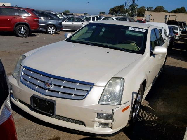1G6DC67A050211669 - 2005 CADILLAC STS WHITE photo 2