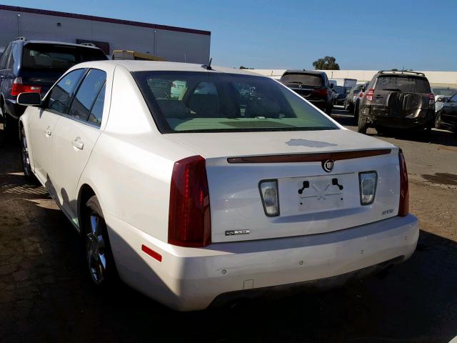 1G6DC67A050211669 - 2005 CADILLAC STS WHITE photo 3