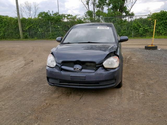 KMHCN3BC9AU155627 - 2010 HYUNDAI ACCENT SE CHARCOAL photo 9