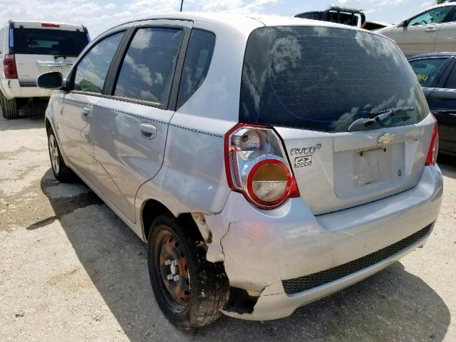 KL1TD66E29B331470 - 2009 CHEVROLET AVEO LS SILVER photo 3