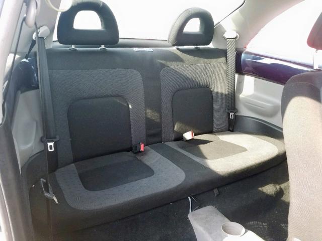 3VWBC21CXYM454895 - 2000 VOLKSWAGEN NEW BEETLE 蓝色 照片 6