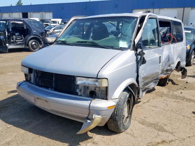 1GNDM19W6YB206840 - 2000 CHEVROLET ASTRO GRAY photo 2