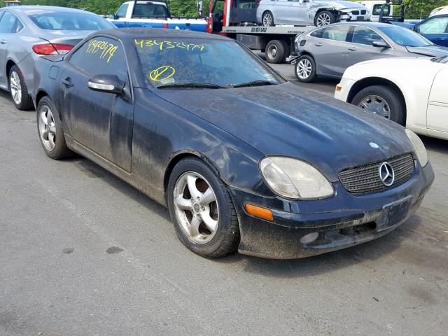 WDBKK65F01F189877 - 2001 MERCEDES-BENZ SLK 320 BLACK photo 1