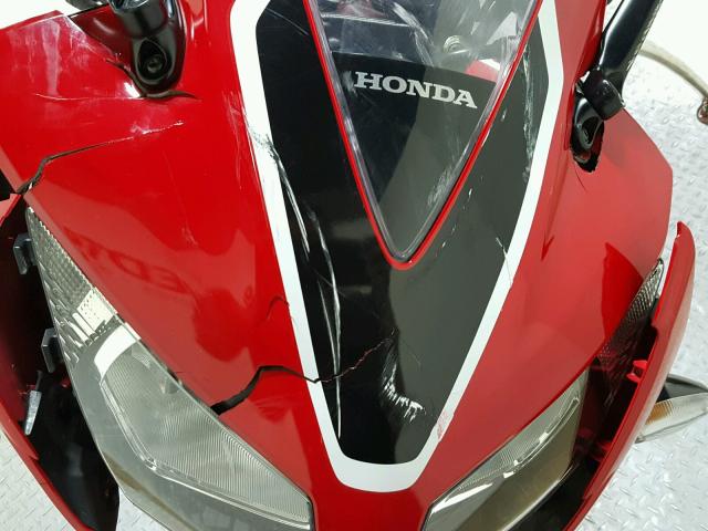 MLHNC5108J5400009 - 2018 HONDA CBR300 R RED photo 14