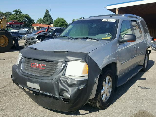 1GKET12M956169056 - 2005 GMC ENVOY XUV SILVER photo 2