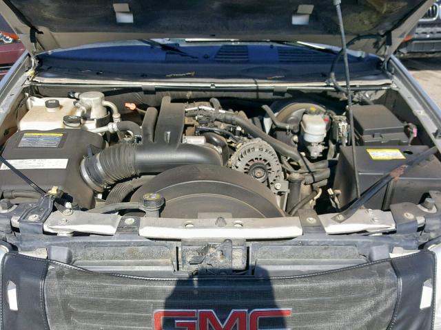 1GKET12M956169056 - 2005 GMC ENVOY XUV SILVER photo 7