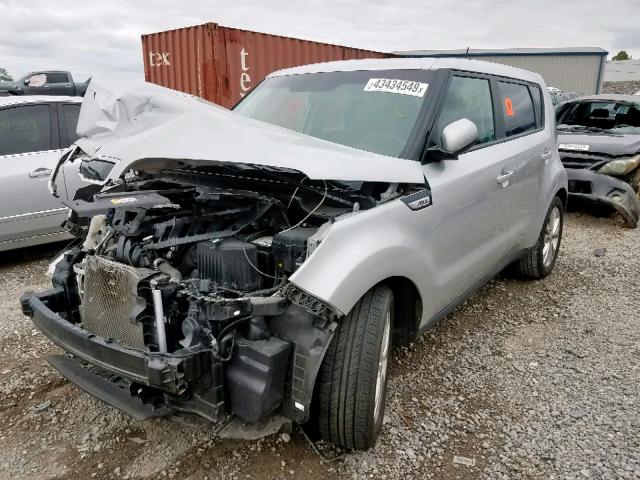 KNDJP3A59F7779359 - 2015 KIA SOUL + SILVER photo 2