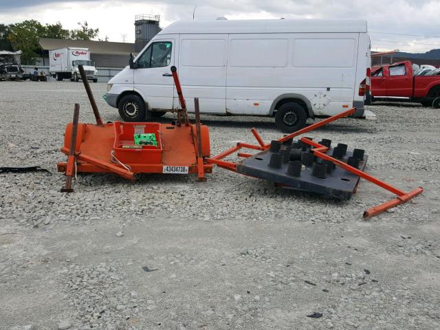 PARTS0NLY4738 - 2004 OTHR TRAILER ORANGE photo 2