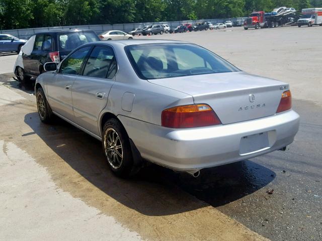 19UUA56631A005844 - 2001 ACURA 3.2TL SILVER photo 3