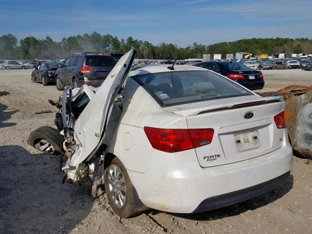 KNAFU4A20B5395869 - 2011 KIA FORTE EX WHITE photo 3