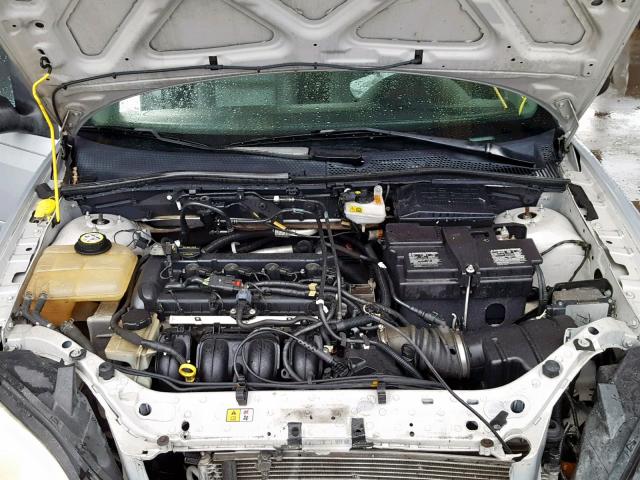 1FAHP34N07W265021 - 2007 FORD FOCUS ZX4 SILVER photo 7