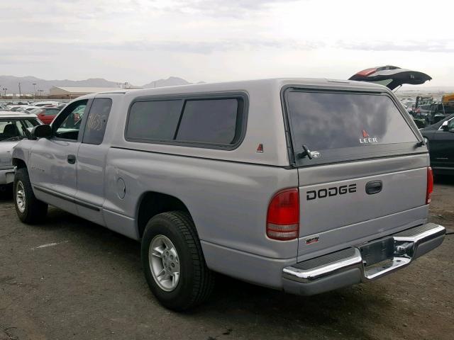 1B7GL22X8XS168690 - 1999 DODGE DAKOTA SILVER photo 3