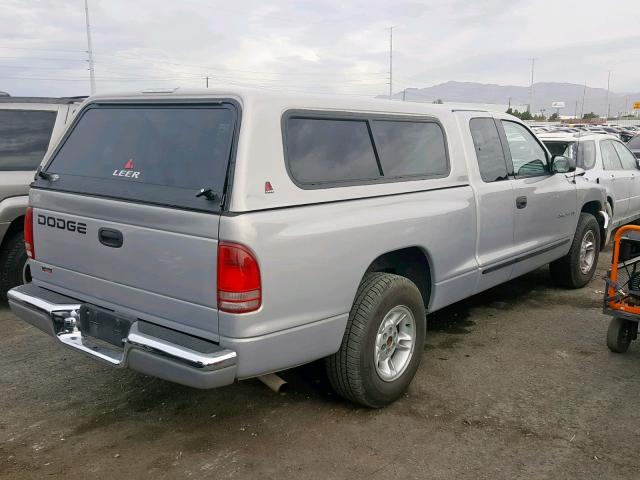 1B7GL22X8XS168690 - 1999 DODGE DAKOTA SILVER photo 4