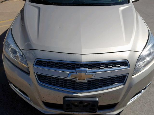 1G11H5SA7DF296663 - 2013 CHEVROLET MALIBU LTZ ოქროსფერი ფოტო 9