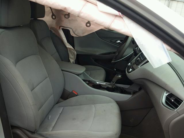 1G1ZB5ST8GF179605 - 2016 CHEVROLET MALIBU LS Silber Foto 5