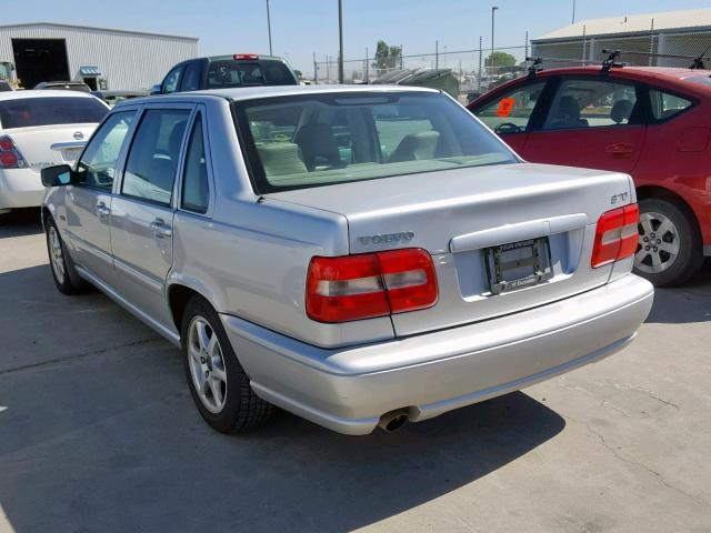 YV1LS5577W2553102 - 1998 VOLVO S70 GRAY photo 3