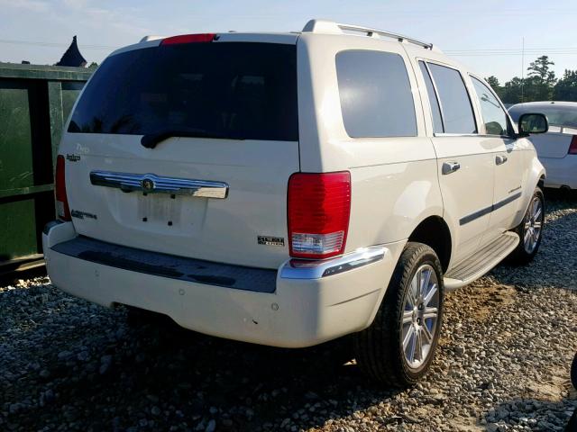 1A8HX58228F158407 - 2008 CHRYSLER ASPEN LIMI WHITE photo 4
