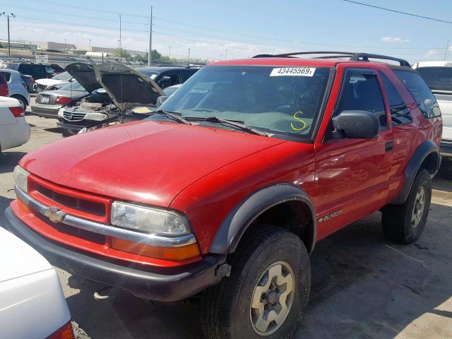 1GNCT18W92K169077 - 2002 CHEVROLET BLAZER RED photo 2