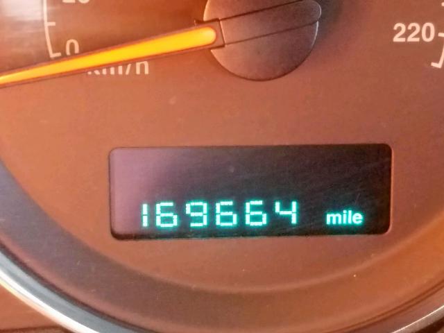 1J8HG58N36C365722 - 2006 JEEP COMMANDER GRAY photo 8