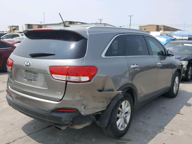 5XYPG4A55GG156924 - 2016 KIA SORENTO LX CHARCOAL photo 4