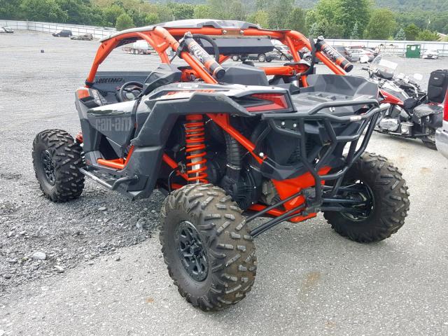 3JBVXAW49JK004983 - 2018 CAN-AM MAVERICK X BLACK photo 3